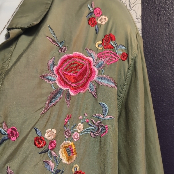 Zara Rainbow Floral Embroidered Button Down Shirt - Picture 5 of 11